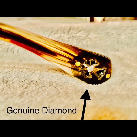 GENUINE DIAMOND accent CHROMED HEART Sunglasses With original case and wipe. - Picture 7 of 15